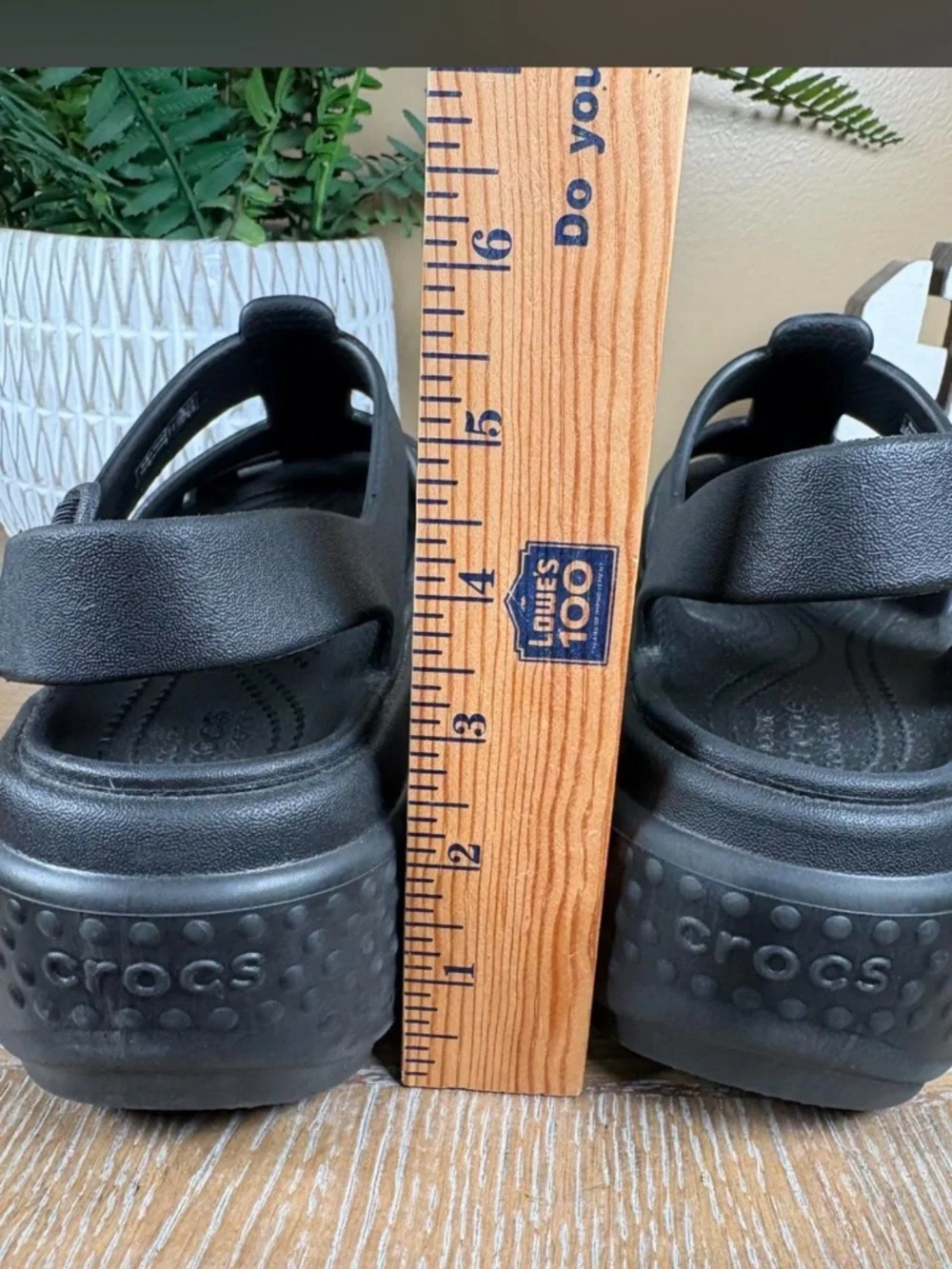 Crocs Women's Black Fisherman Stomp Platform Sandals Size 10